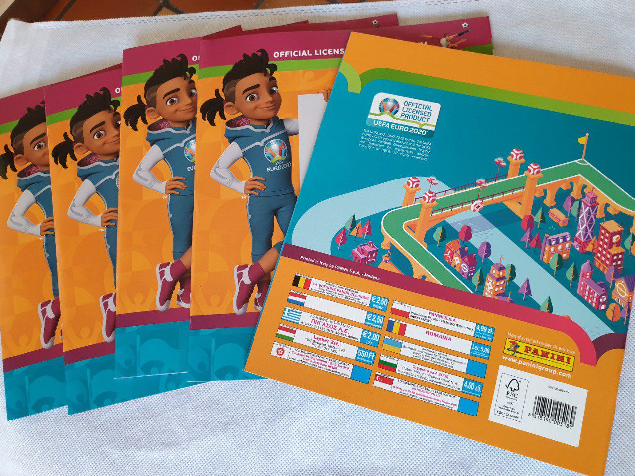 Panini UEFA EURO 2020 Preview Album vide stickercollection ...