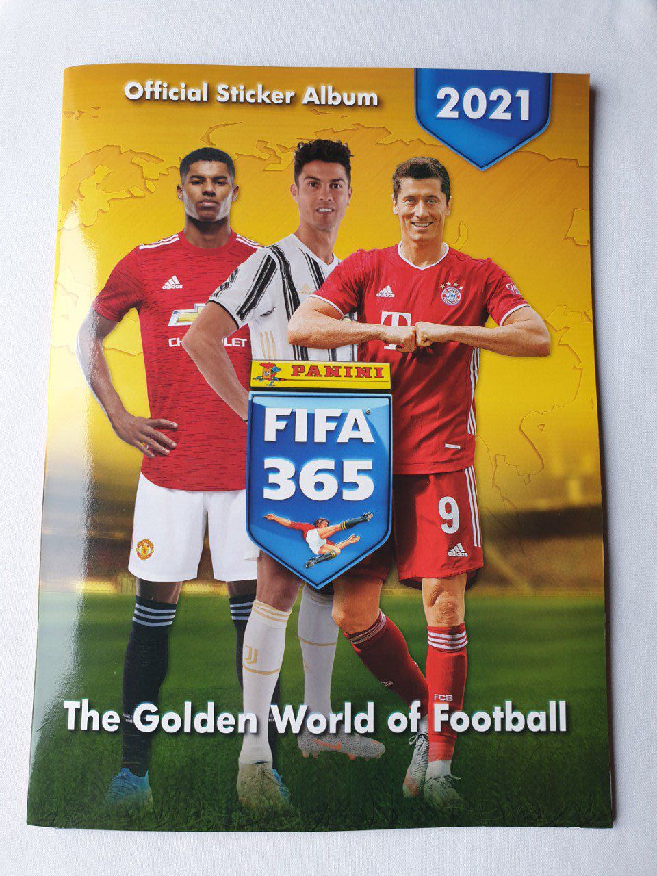 Album vide panini Fifa 365 saison 2021 sticker album