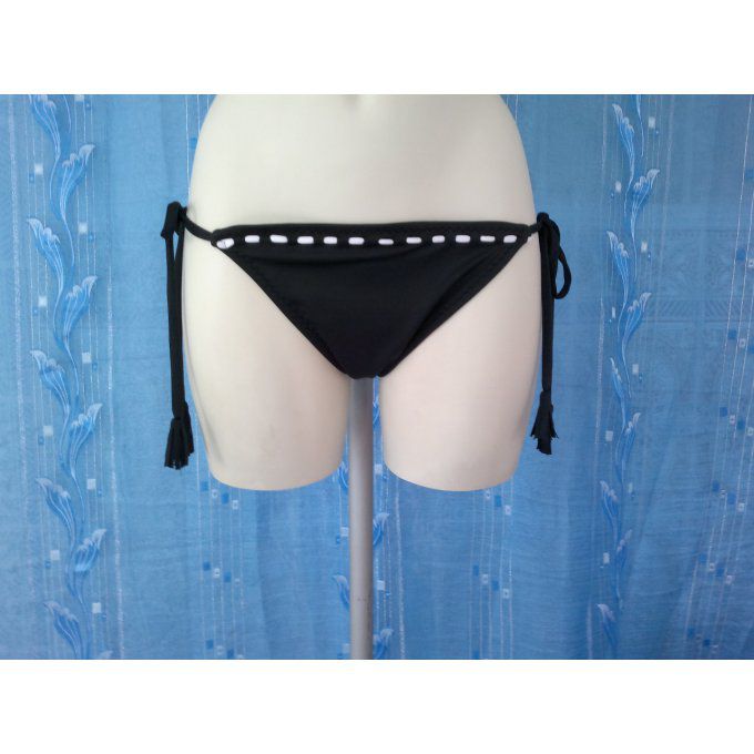 Bikini complet modèle Clara  " S " Noir