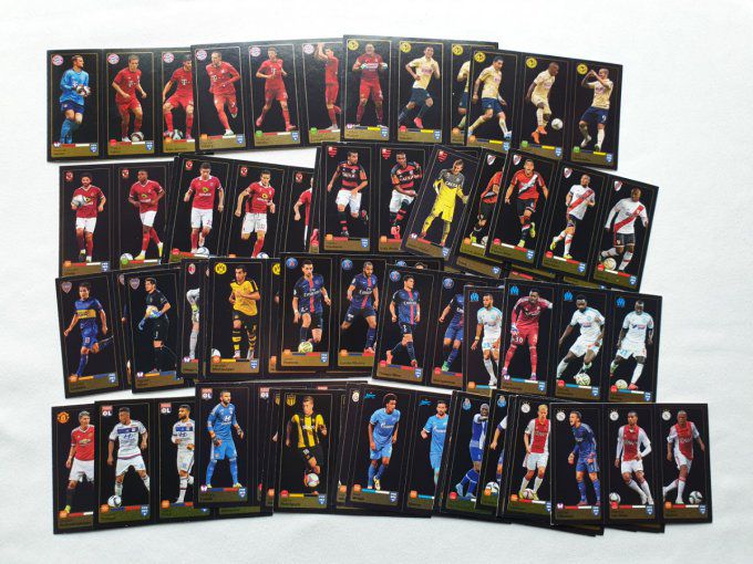 Panini Fifa 365 2016 Lot de 33 sticker joueur en mouvement