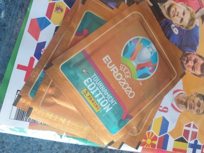 Panini Euro 2020 Tournament Starter Pack+foot magazine  version Française