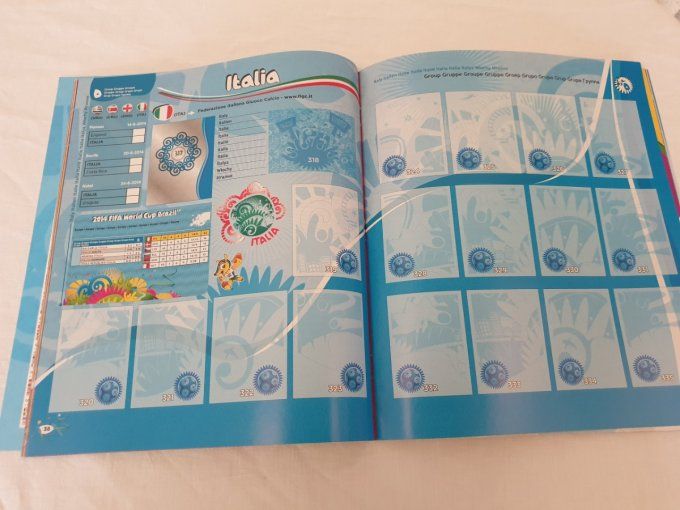 Panini Album vide Brazil 2014  planche messi