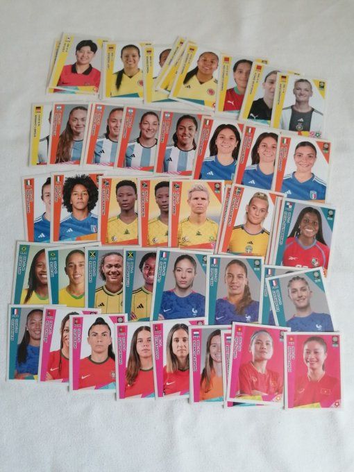 panini women 2023 choix de sticker