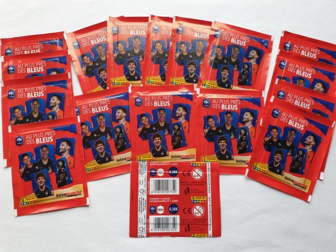 Panini Family au plus près des bleu Intermarché box 220 pochettes