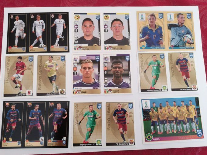 Panini Fifa 2016  lot de 69 stickers sans double