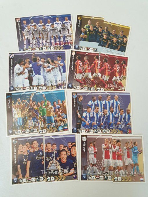 Panini fifa 365 - saison 2016  lot de 44 images team