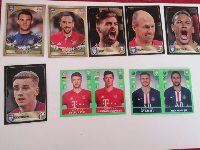 Panini 40 différent année Fifa star rookie