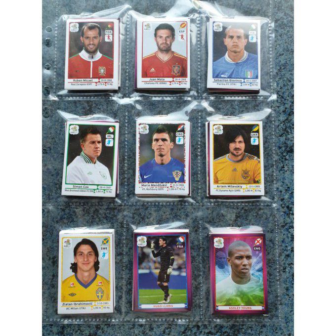 Panini Euro 2012 inter. Set complet 540 images +extra Stickers