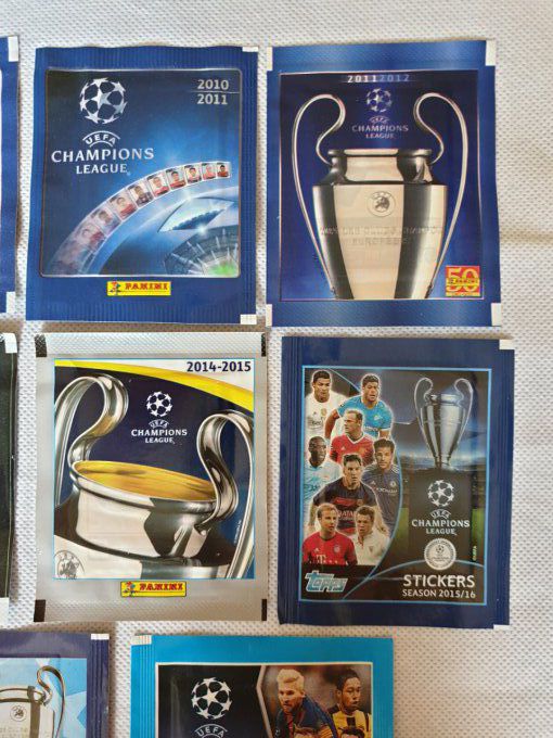 Panini Champions League Lot de 13 pochettes 2008 à 2020