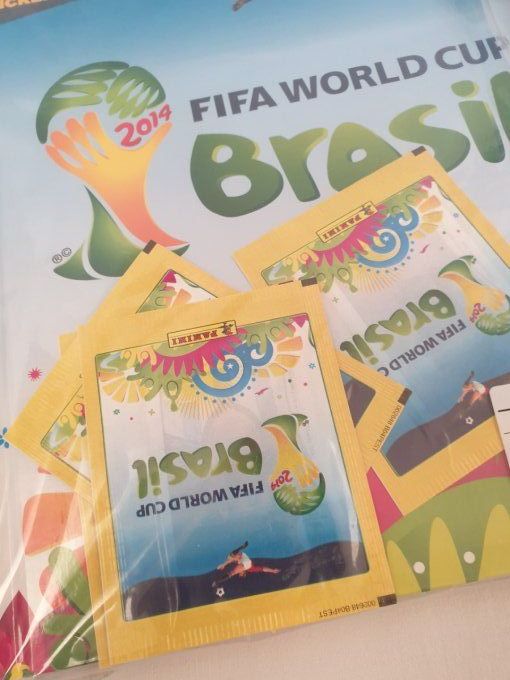 Panini Brazil 2014 Set complet 640 images +hard cover album+4 pochetes