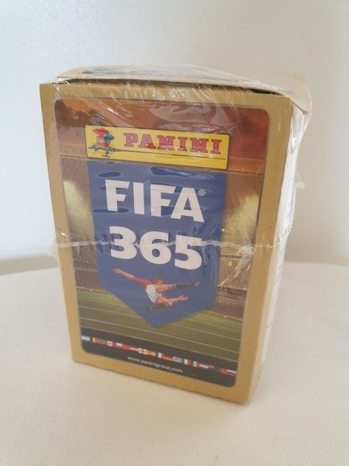 Panini Fifa 365 saison 2016 box 50