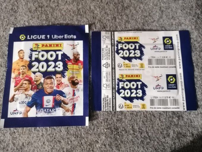 Panini Foot 2023 championnat de France par pochettes
