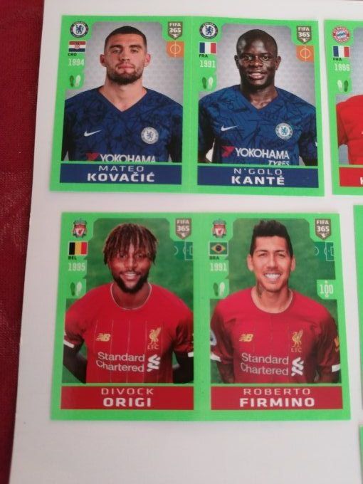 Panini 40 différent année Fifa star rookie