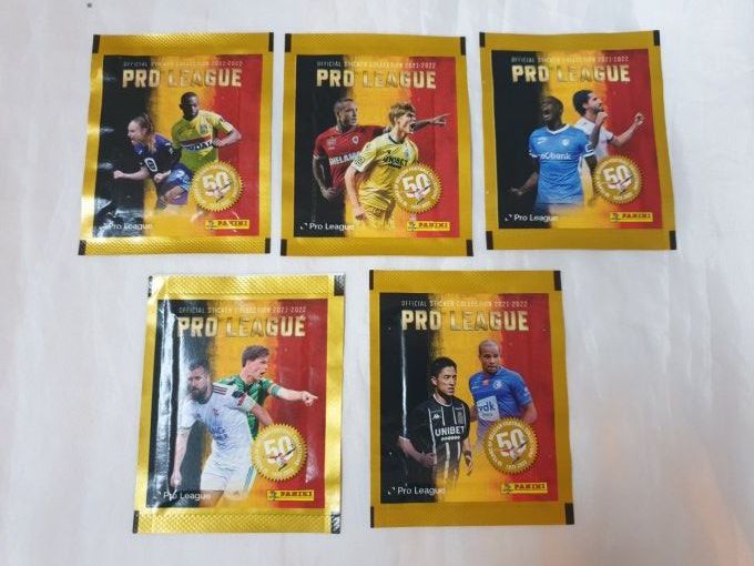 Panini Pro League 2021/2022 lot de 5 pochettes différente