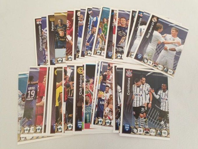 Panini fifa 365 - saison 2016  lot de 44 images team