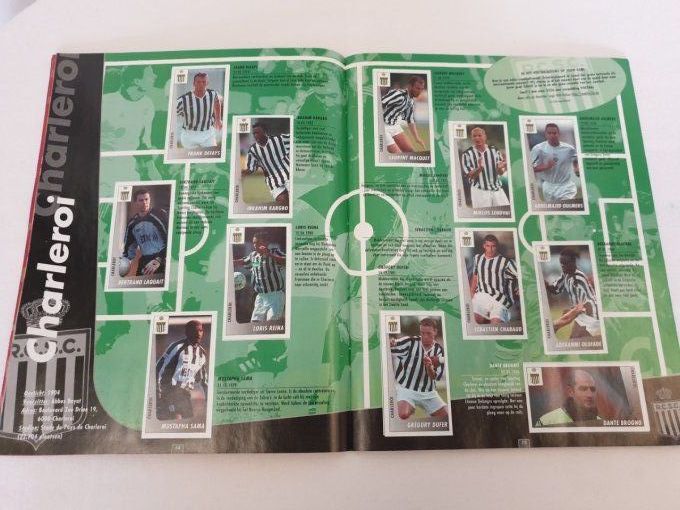 Panini Football 2003/2004  album complet coller