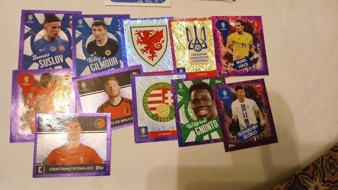 TOPSS SPECIAL STICKER VARIANTE CADRE MAUVE  euro 2024