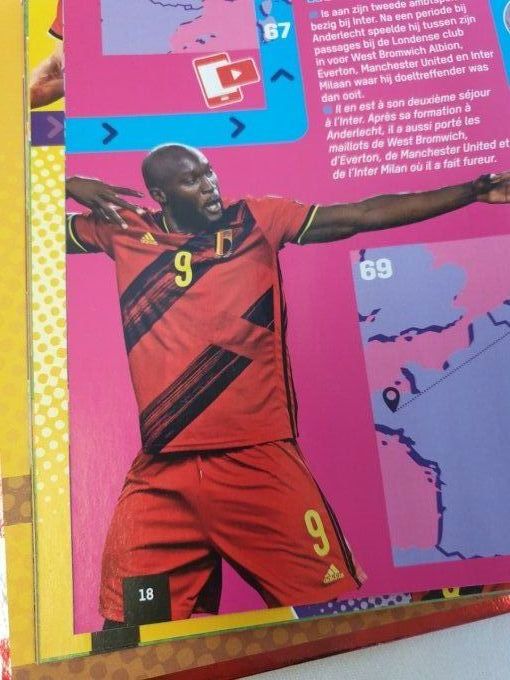 Panini qatar 2022 red devil carrefour album carton