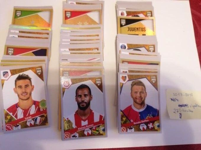 Panini Fifa 2017*2018  lot de 270 stickers sans double